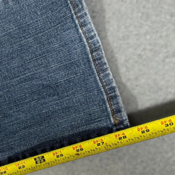 Levis 512 Perfectly Slimming Bootcut Denim Medium Wash Jeans - Size: 10P - Picture 7 of 12